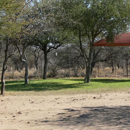 Ombo Rest Camp Hotel Okahandja Ngoại thất bức ảnh
