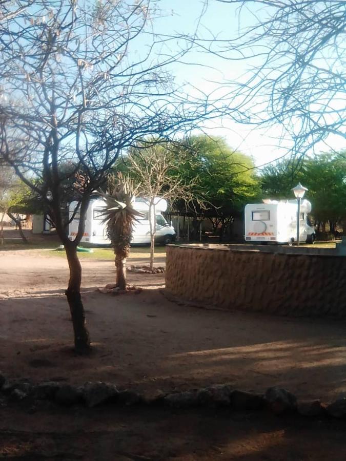 Ombo Rest Camp Hotel Okahandja Ngoại thất bức ảnh