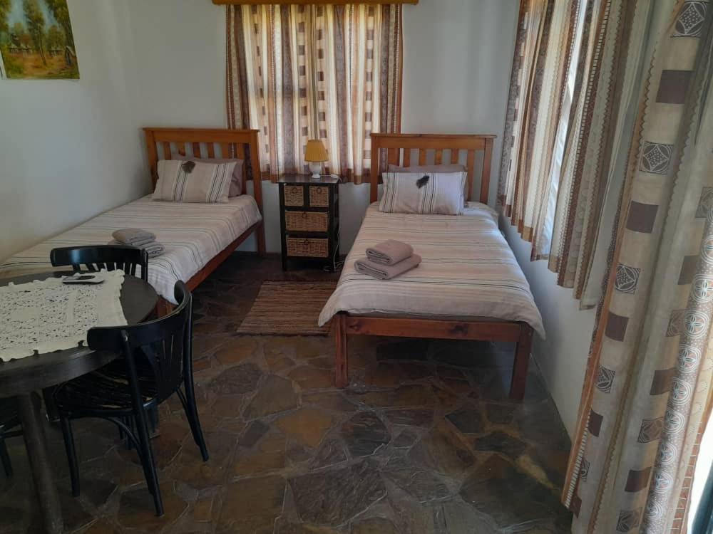 Ombo Rest Camp Hotel Okahandja Ngoại thất bức ảnh