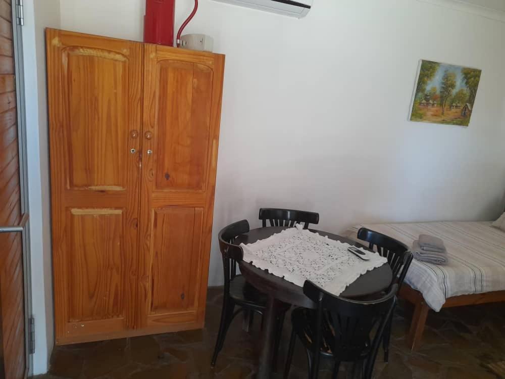 Ombo Rest Camp Hotel Okahandja Ngoại thất bức ảnh