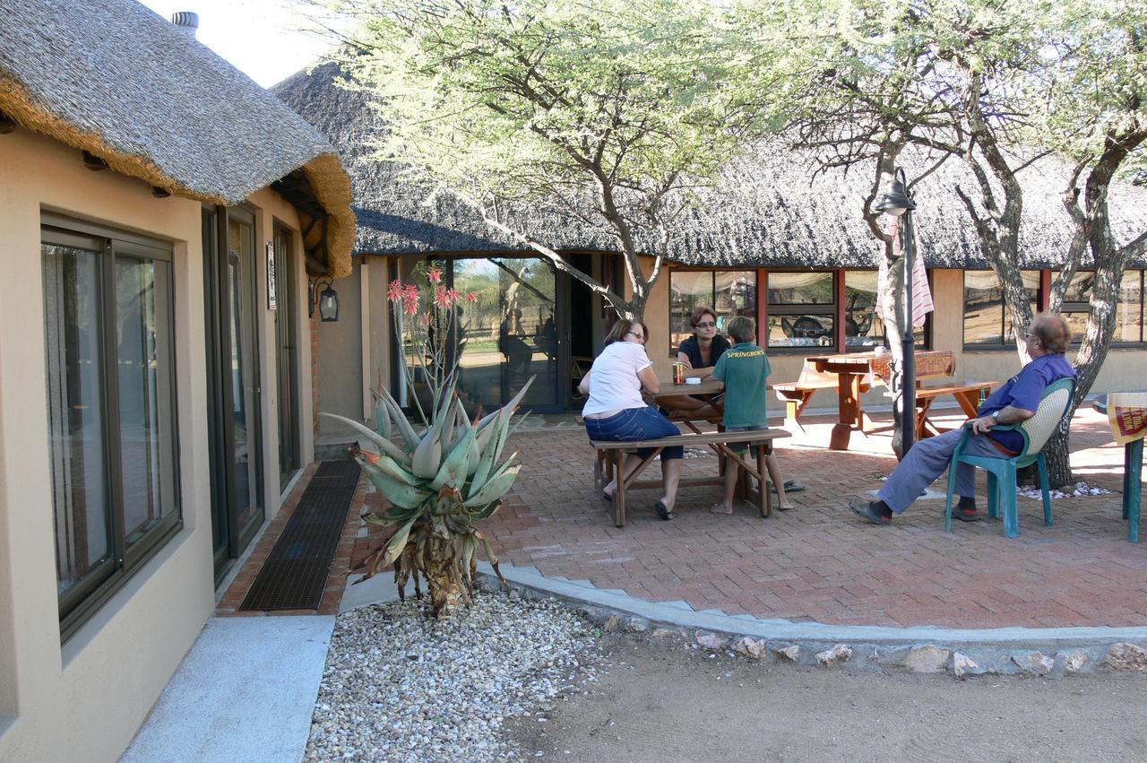 Ombo Rest Camp Hotel Okahandja Ngoại thất bức ảnh